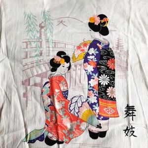 FINAL PRICE Vtg Japan cotton Geisha tee shirt
